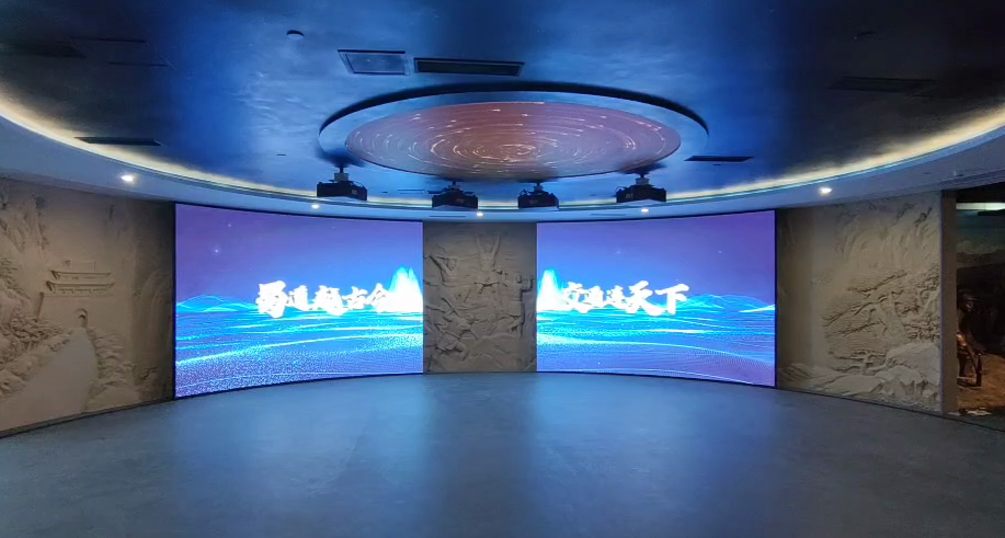 成都某集團(tuán)展廳弧形開合屏項(xiàng)目